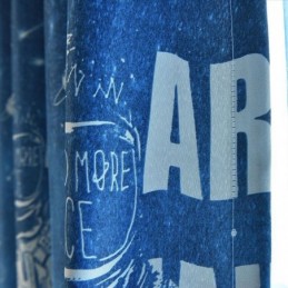 Piirretty Sininen Ulkoavaruuskuvioinen Pimennysverho Mittatilaustyönä Poikien Lasten Makuuhuoneeseen