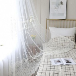 Yksinkertainen Läpikuultava...