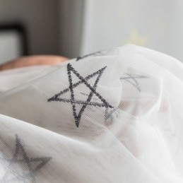 Mittatilaustyönä Tehty Ylellinen Kirjontaverho, Pentagrammikuvio, Läpikuultava Olohuoneen Ja Makuuhuoneen Verho