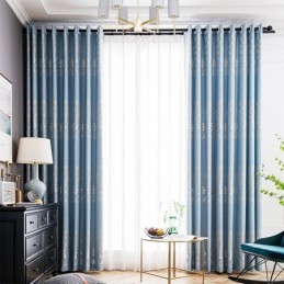 Puukuvioinen Verho...