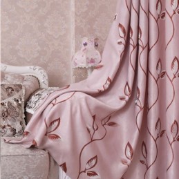 Lehtikuvioitu Pimennysverhokangas Olohuoneeseen