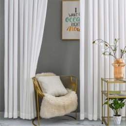 Valkoiset Tylliverhot...