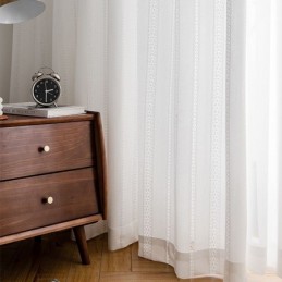 Valkoiset Läpikuultavat...