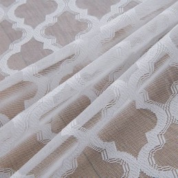 Valkoiset Läpikuultavat Verhot Timantti-Ikkunaan Olohuoneeseen Ja Makuuhuoneeseen