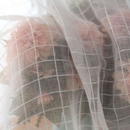 Modernit Läpikuultavat Tylliverhot Olohuoneeseen Ja Makuuhuoneeseen