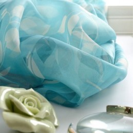 Lehtikuvioiset Puoliläpikuultavat Verhot Olohuoneeseen Ja Makuuhuoneeseen