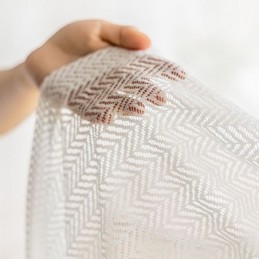 Kalanluusta Tehdyt Tylliverhot Ikkunanäytölle Olohuoneeseen Ja Makuuhuoneeseen