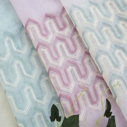 Ylellinen Kirjailtu Ikkunanäyttö Olo-Ruokailuhuoneeseen, Mittatilaustyönä Tehty Verho