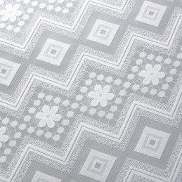 Valkoiset Läpikuultavat Verhot Timantti-Ikkunaan Olohuoneeseen Ja Makuuhuoneeseen