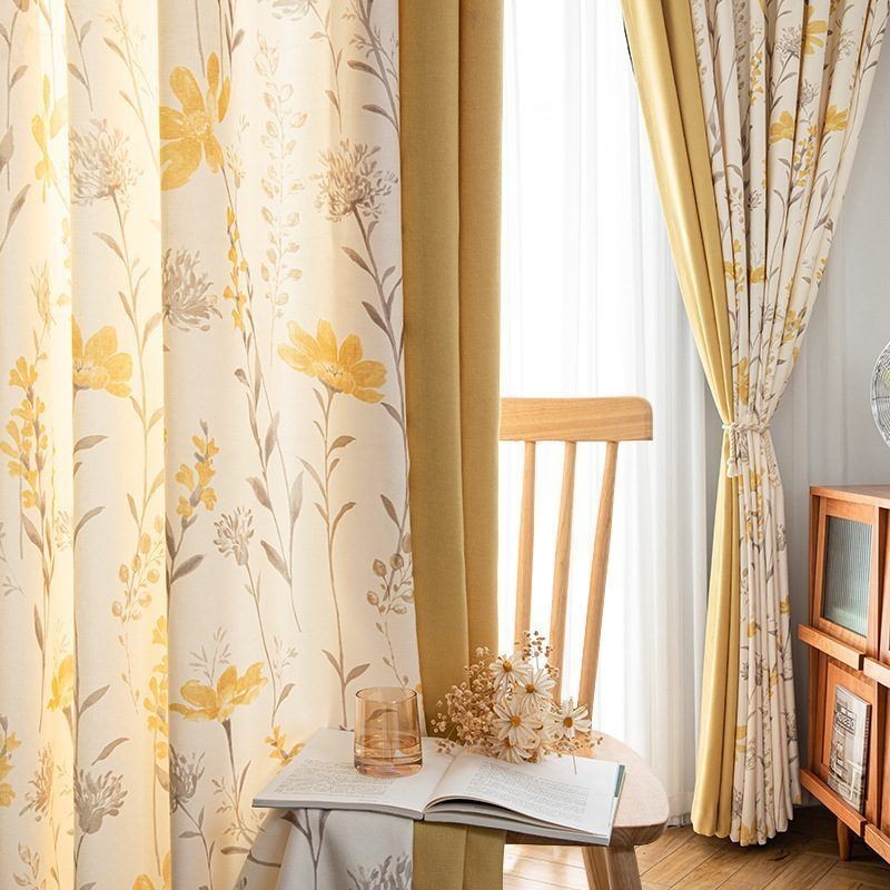 Chevron-Pimennysverhot Amerikkalaistyylisillä Kukilla Ja Mosaiikilla