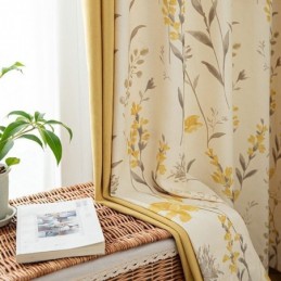 Chevron-Pimennysverhot Amerikkalaistyylisillä Kukilla Ja Mosaiikilla