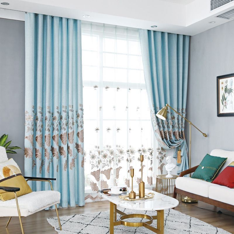 Pohjoismaiset Pimennysverhot Kukkakirjonnalla Olohuoneeseen Ja Makuuhuoneeseen