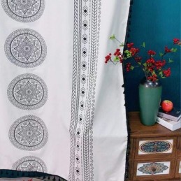 Mittatilaustyönä Tehty Painettu Pellavaverho Pohjoismaiseen Tyyliin Olohuoneeseen Ja Makuuhuoneeseen