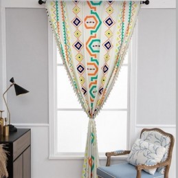 Pellavaverhot Geometrisella Kuvioinnilla Pohjoismaiseen Tyyliin Olohuoneeseen Ja Makuuhuoneeseen