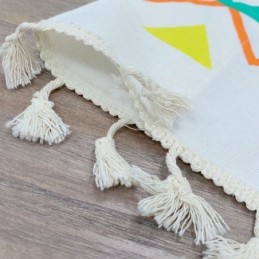 Pellavaverhot Geometrisella Kuvioinnilla Pohjoismaiseen Tyyliin Olohuoneeseen Ja Makuuhuoneeseen