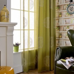 Puuvillainen Kirjailtu...