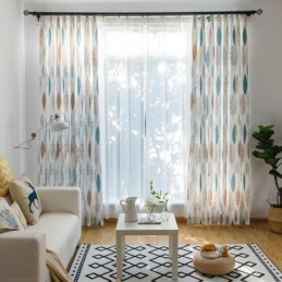 Kontrastivärinen Huonetta...