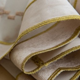 Ylellinen Valkoinen Läpikuultava Verho Mittatilaustyönä, Korkealaatuista Tylliä, Kirjailtu Verho