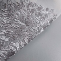 Hengittävä, Läpikuultava Verho Mittatilaustyönä, Kukkakuvioinen Olohuoneen Verho, Jossa On Kukkakuvio.