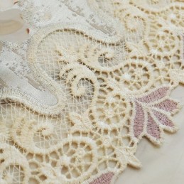 Kotiverhot Mittatilaustyönä Tehdyt Verhot Eurooppalaistyylinen Kukkakirjonta